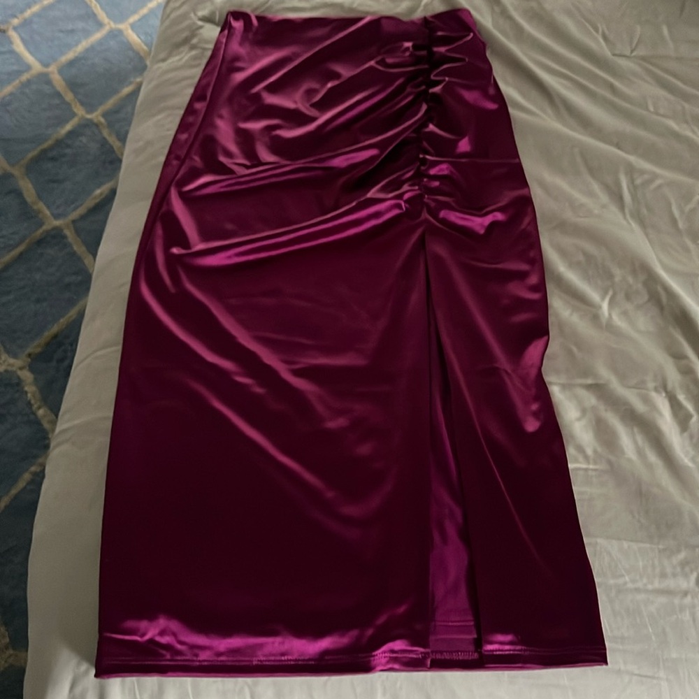 Express long magenta skirt with slit size S NWT